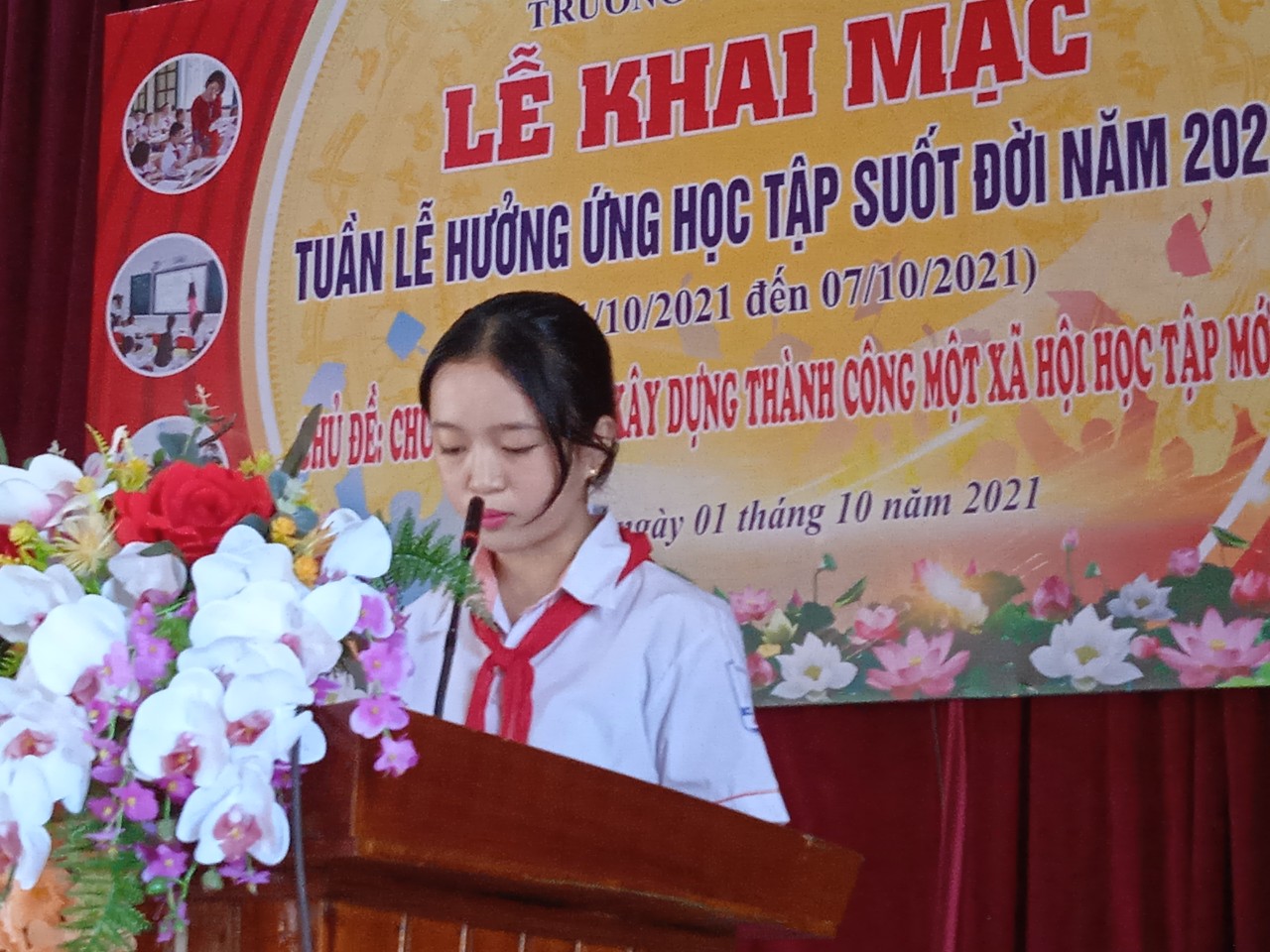 Em Phan Thị Mai Trang - Đại diện 460 học sinh Trường THCS Kỳ Ninh phát biểu hưởng ứng